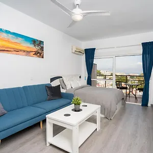 sun-beach-apartment-holiday-rentals-puerto-benalmdena.es-andalucia.com/